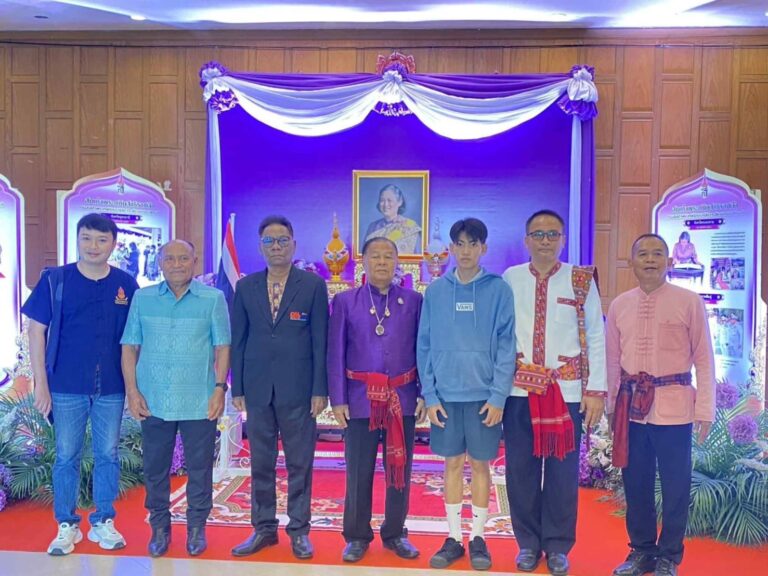 นักเรียนได้รับคัดเลือกเป้น 1 ใน 10 เยาวชนตัวแทนภาคตะวันออกเฉียงเหนือ กิจกรรมการขยายผลภูมิปัญญาศิลปินสู่การพัฒนาอาชีพ